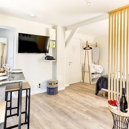 Bluestay 23 - Superb In * Paris